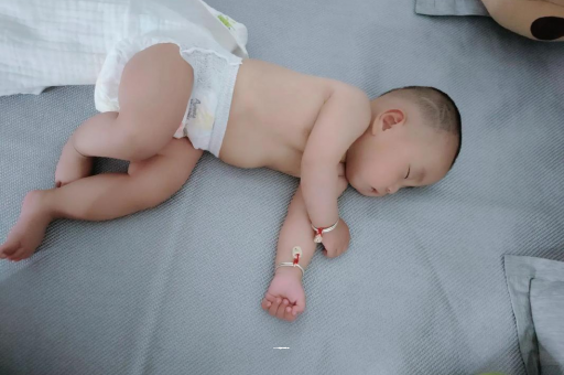 莱州怀孕多久会显肚子